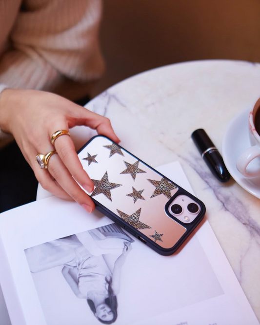 Aynalı Telefon Kılıflarında Yeni Trend: Deercase'in Benzersiz Tasarımları