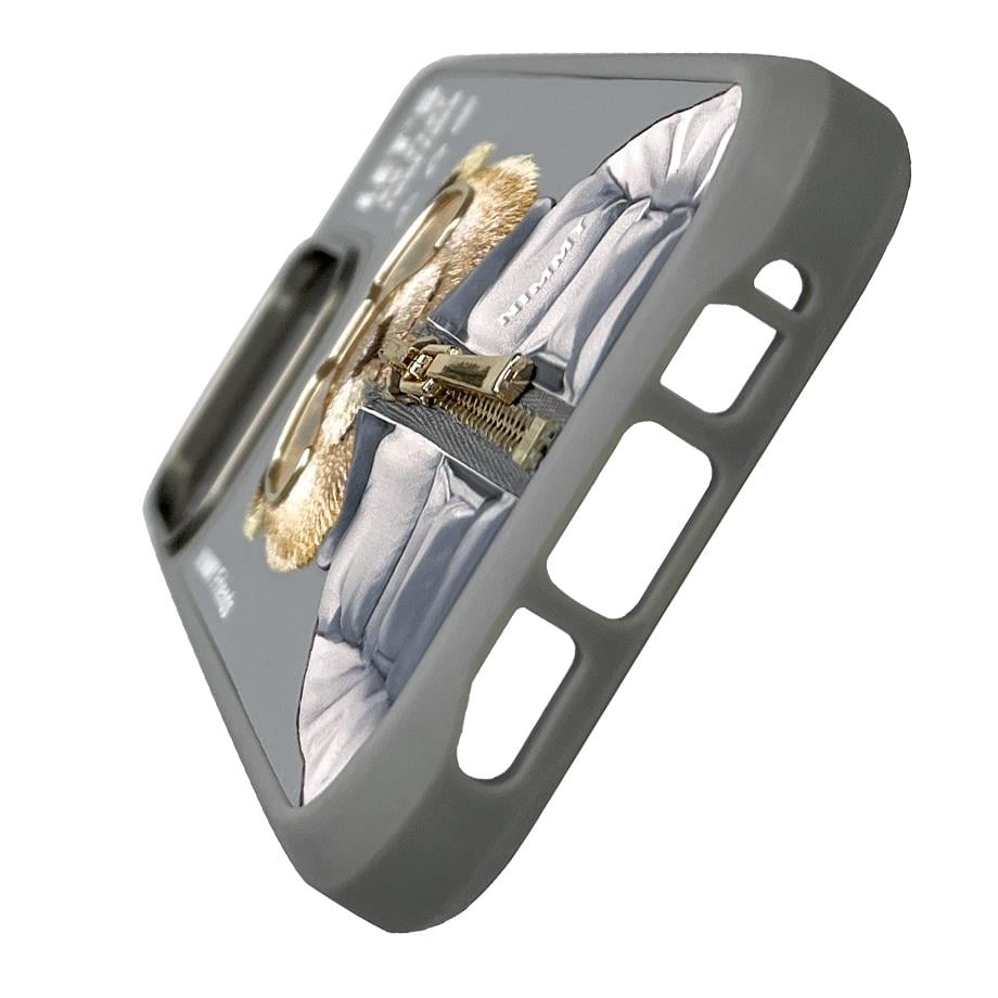 iPhone 15 Pro Max Nimmy Gerçek Nakışlı ve Gri Ayı Telefon Kılıfı